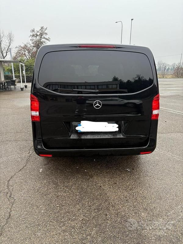 Usata Mercedes Vito 160 CV (117 kW) 2015 Nero Furgone