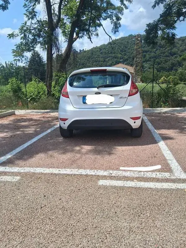 Usata Ford Fiesta Titanium 82 CV (60 kW) 2010 Berlina