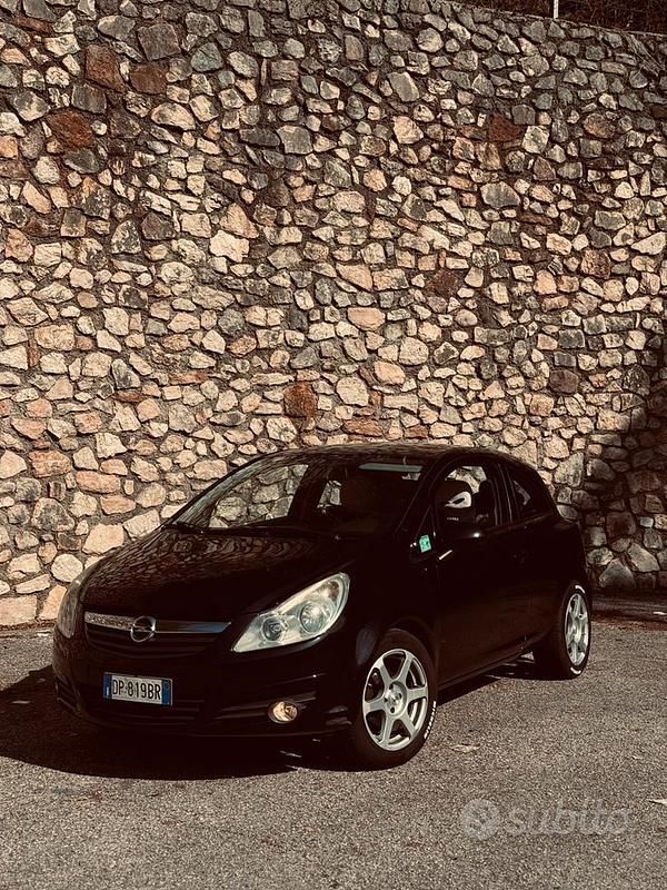 Usata Opel Corsa 2006 Nero Utilitaria