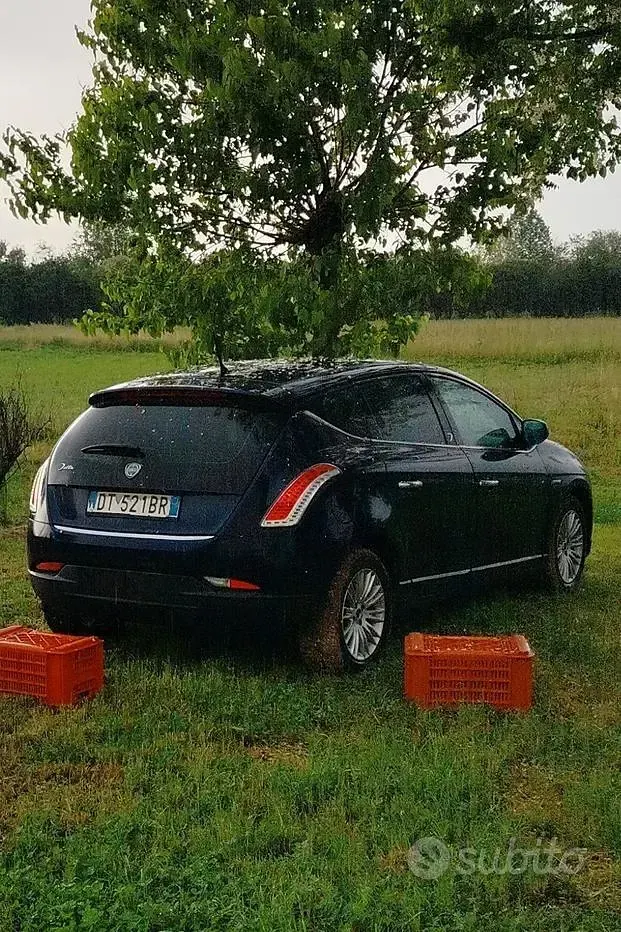Usata Lancia Delta 120 CV (88 kW) 2008 Utilitaria