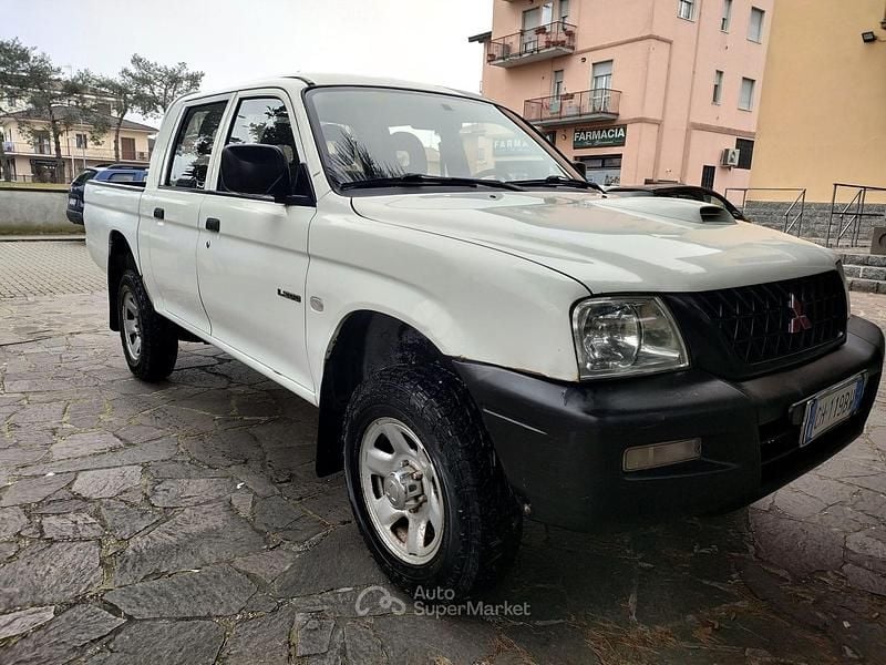 Usata Mitsubishi L200 116 CV (85 kW) 2004 Bianco Pick-up