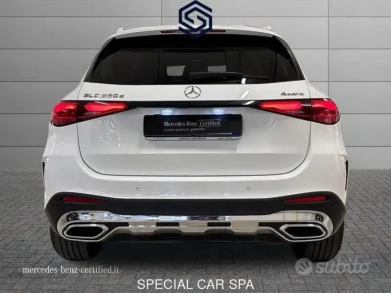 Usata Mercedes GLC220 AMG line 197 CV (144 kW) 2024 Bianco SUV