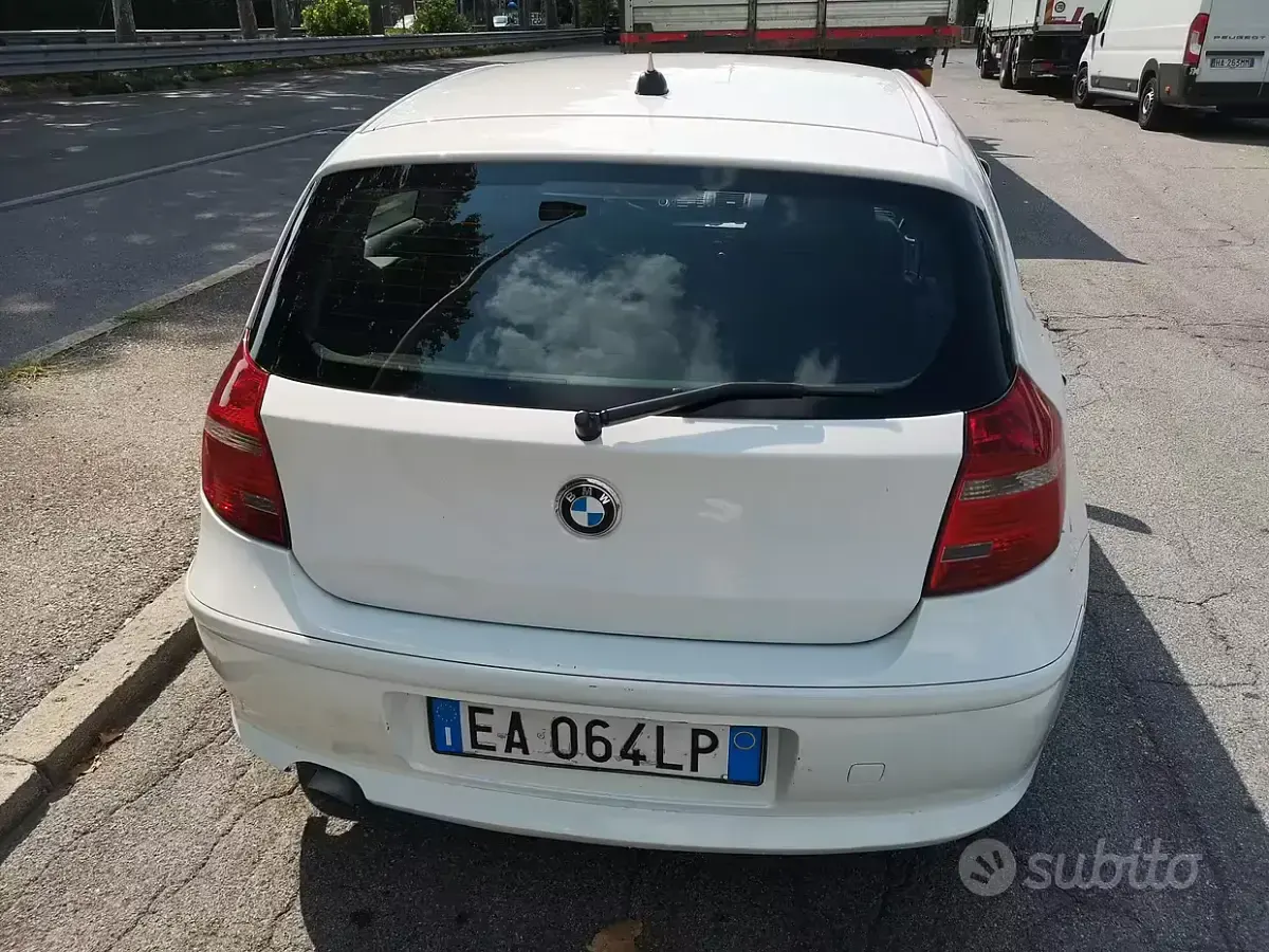 Usata BMW 116 116 CV (85 kW) 2010 Bianco Utilitaria