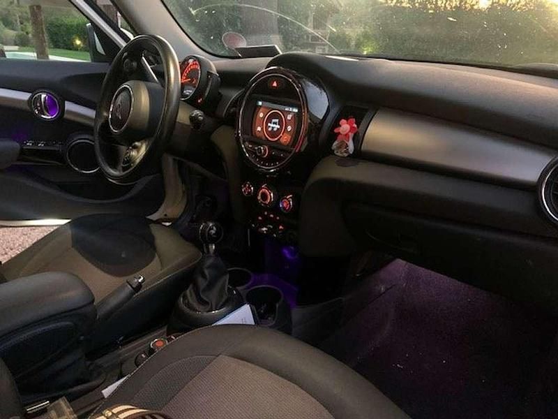 Usata Mini ONE 102 CV (75 kW) 2020 Bianco Utilitaria