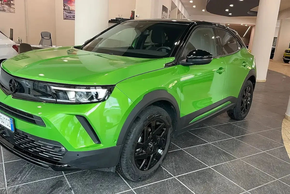 Usata Opel Mokka GS Line 101 CV (74 kW) 2022 Mamba green SUV