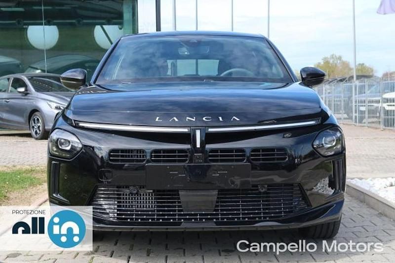 Usata Lancia Ypsilon 101 CV (74 kW) 2025 Nero Utilitaria