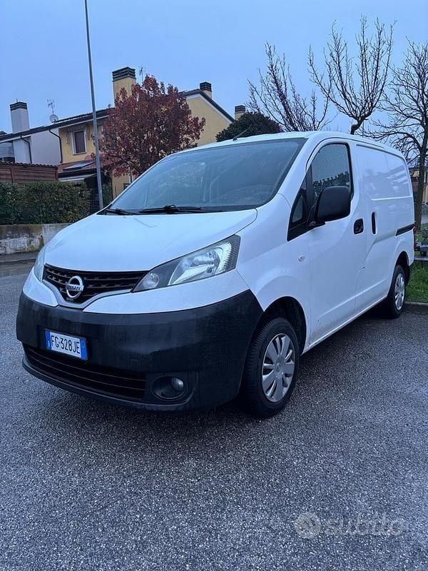 Usata Nissan NV200 90 CV (66 kW) 2016 Bianco Monovolume
