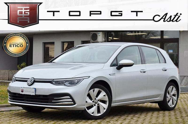 Argento Usata 2023 VW Golf Style Berlina | 23.500 € (Buon prezzo) - Immagine 1/4