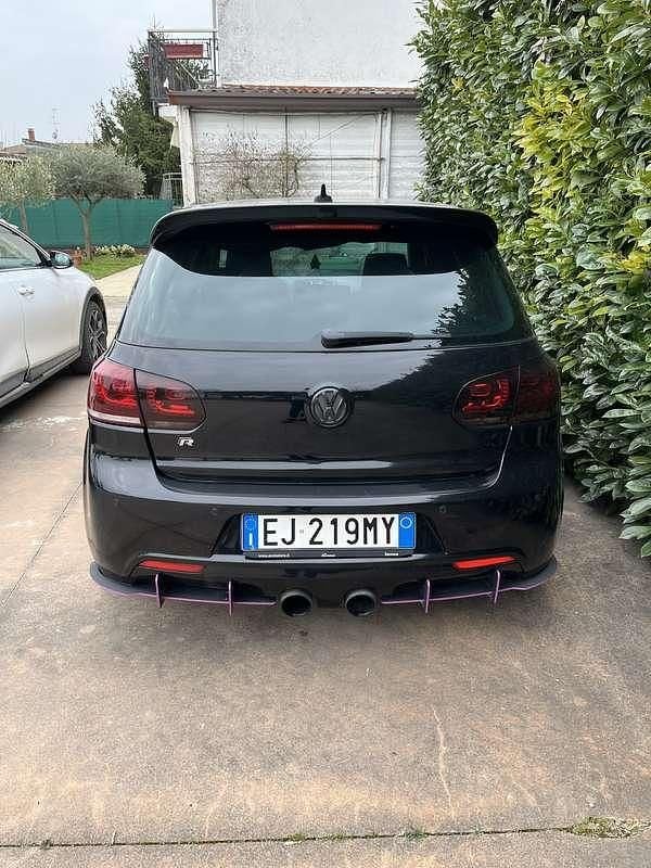 Usata VW Golf VI R 271 CV (199 kW) 2011 Utilitaria