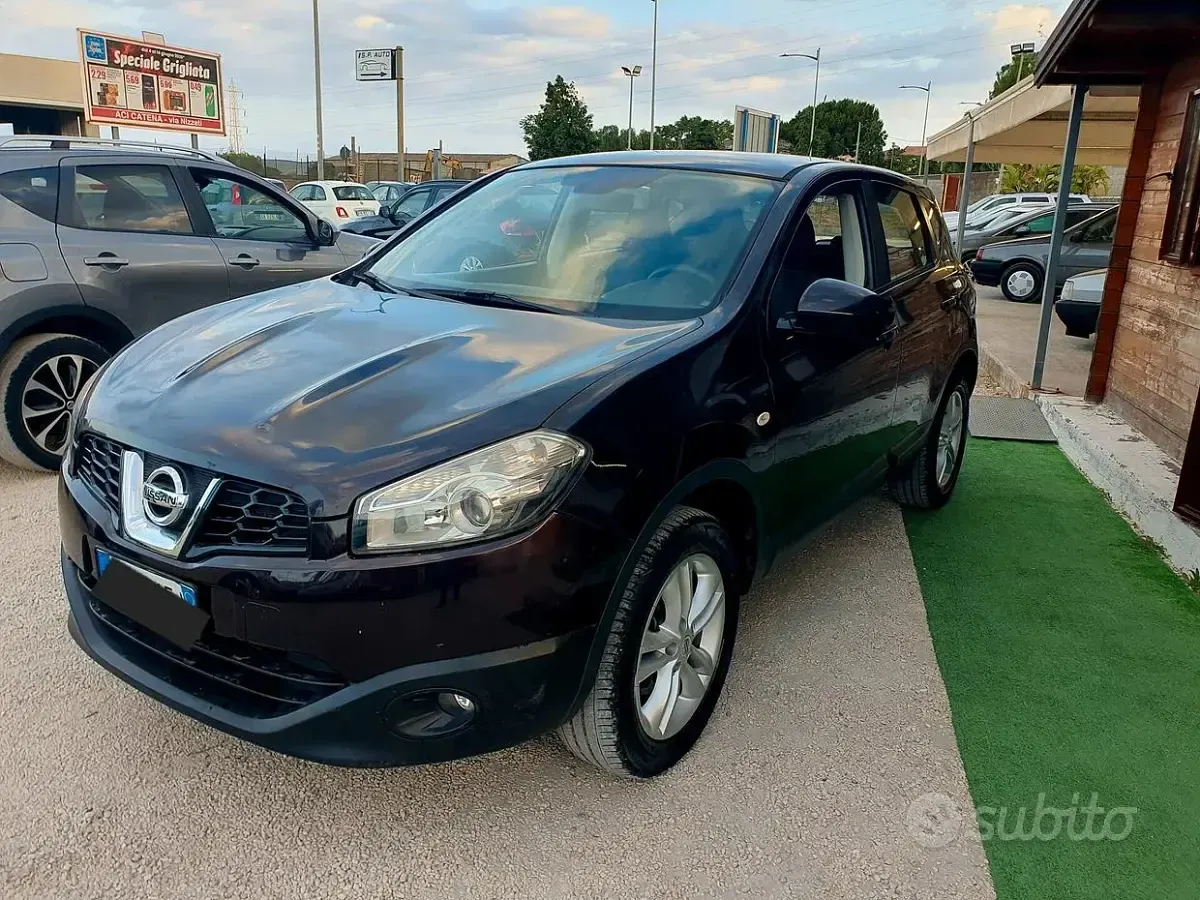 Usata Nissan Qashqai Acenta 110 CV (80 kW) 2011 Viola SUV