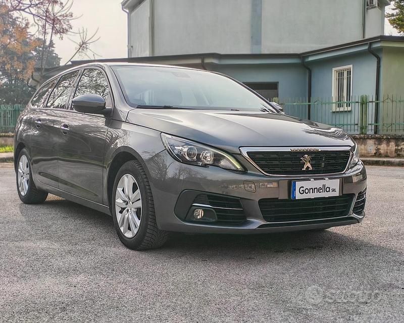 Usata Peugeot 308 Business-Line 130 CV (95 kW) 2018 Grigio Station wagon