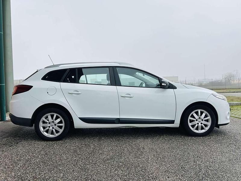 Usata Renault Mégane III 131 CV (96 kW) 2011 Bianco Station wagon