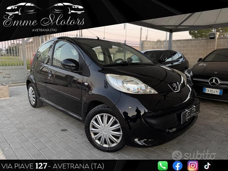 Usata Peugeot 107 68 CV (50 kW) 2008 Nero Utilitaria