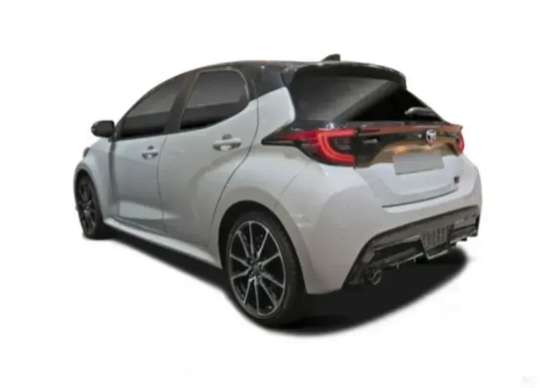 Usata Toyota Yaris Lounge 131 CV (96 kW) 2024 Blu Utilitaria