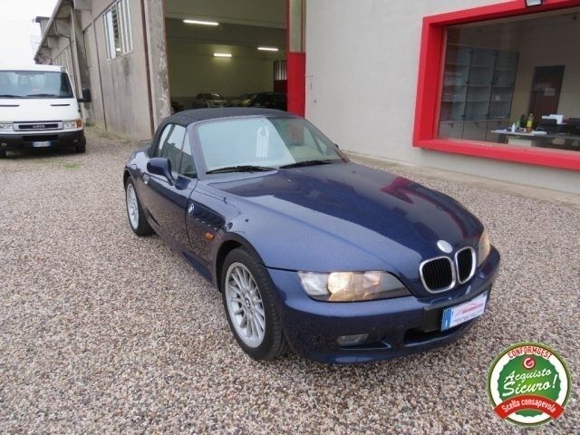 Usata BMW Z3 Efficient Dynamics 122 CV (89 kW) 1999 Blu Cabrio
