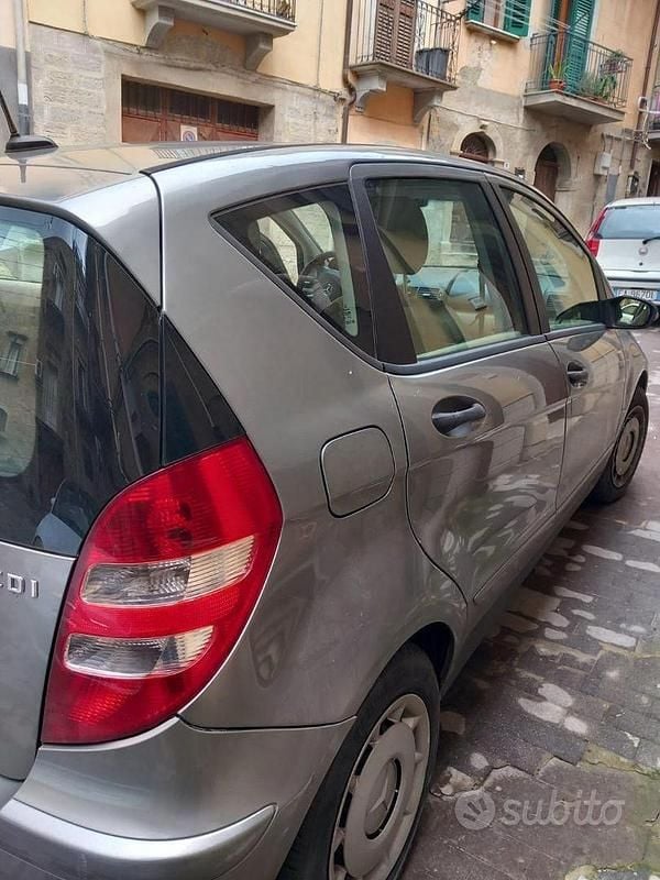 Usata Mercedes A160 82 CV (60 kW) 2009 Grigio Berlina