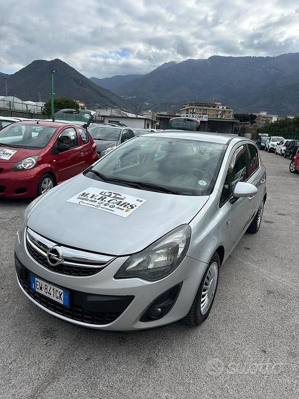 Usata Opel Corsa Edition 85 CV (62 kW) 2014 Grigio Utilitaria