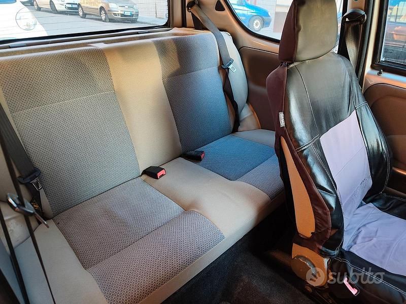 Usata Fiat 600 2004 Grigio Berlina