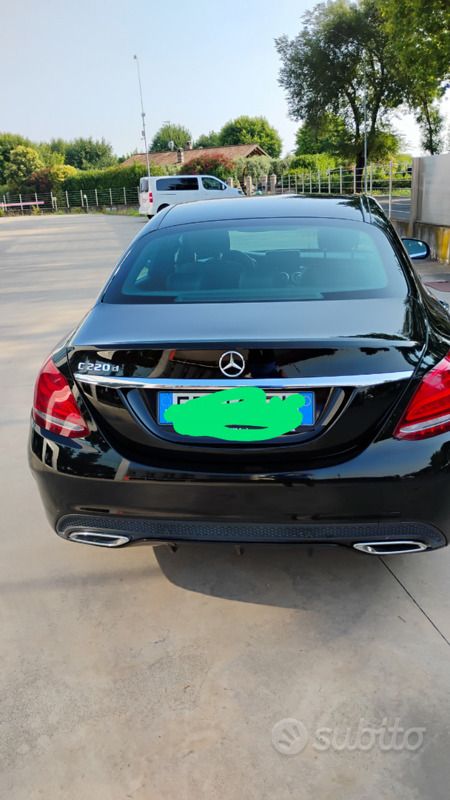 Usata Mercedes C220 170 CV (125 kW) 2018 Nero Berlina
