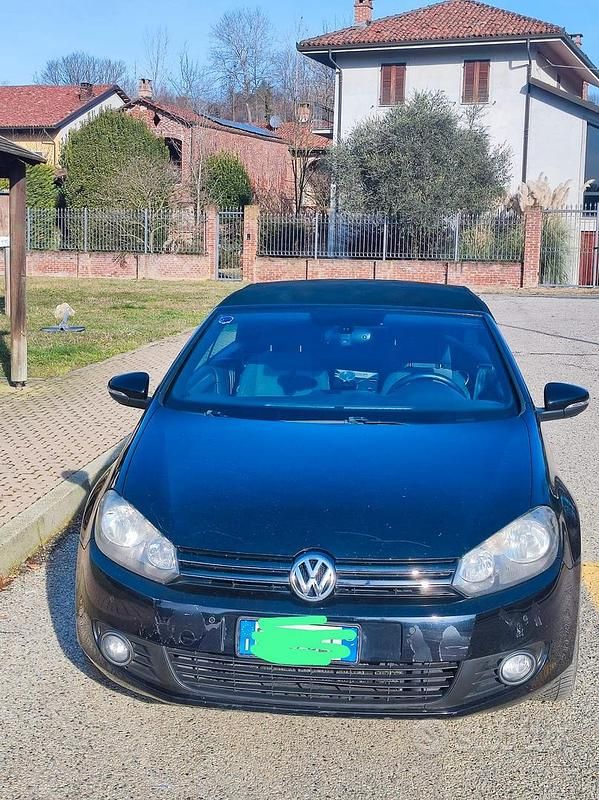 Begagnad VW Golf Cabriolet 105 HK (77 kW) 2012 Svart Cab