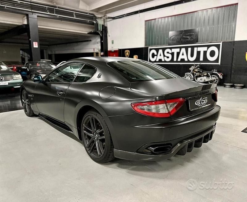 Usata Maserati Granturismo 405 CV (297 kW) 2007 Black matt Coupé