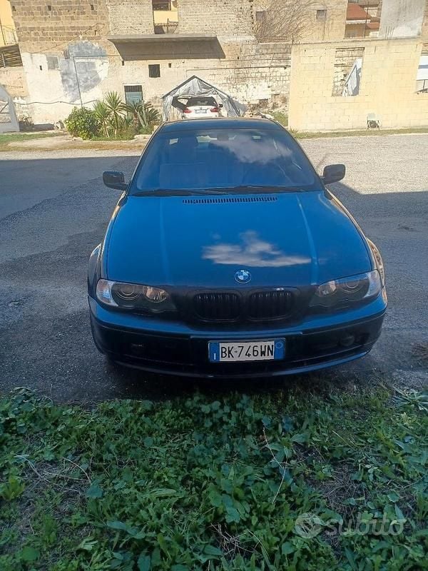 Usata BMW 323 170 CV (125 kW) 2000 Blu Coupé