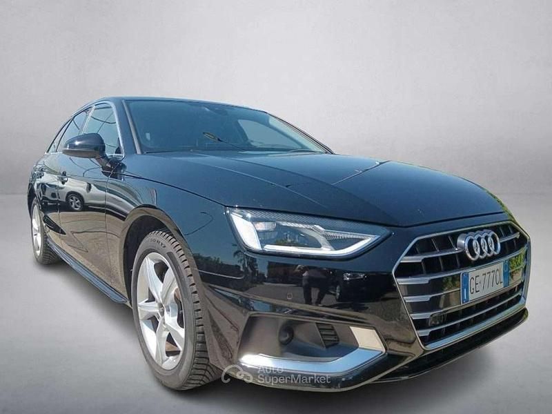 Begagnad Audi A4 Business 163 HK (119 kW) 2021 Svart Kombi