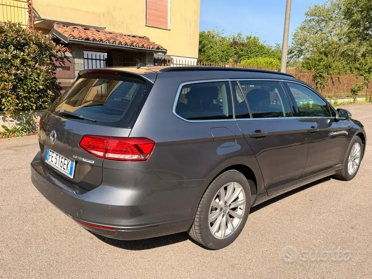 Usata VW Passat 150 CV (110 kW) 2016 Grigio Station wagon