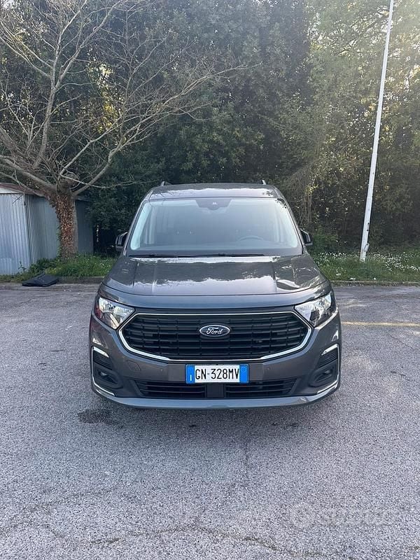 Usata Ford Grand Tourneo Connect 114 CV (83 kW) 2023 Monovolume