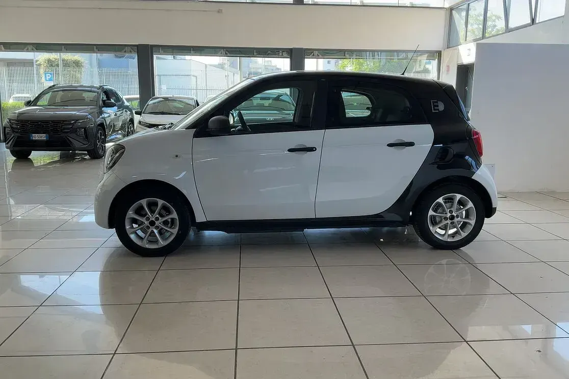 Usata Smart ForFour Electric Drive 60 kW (82 CV) 2018 Bianco Utilitaria