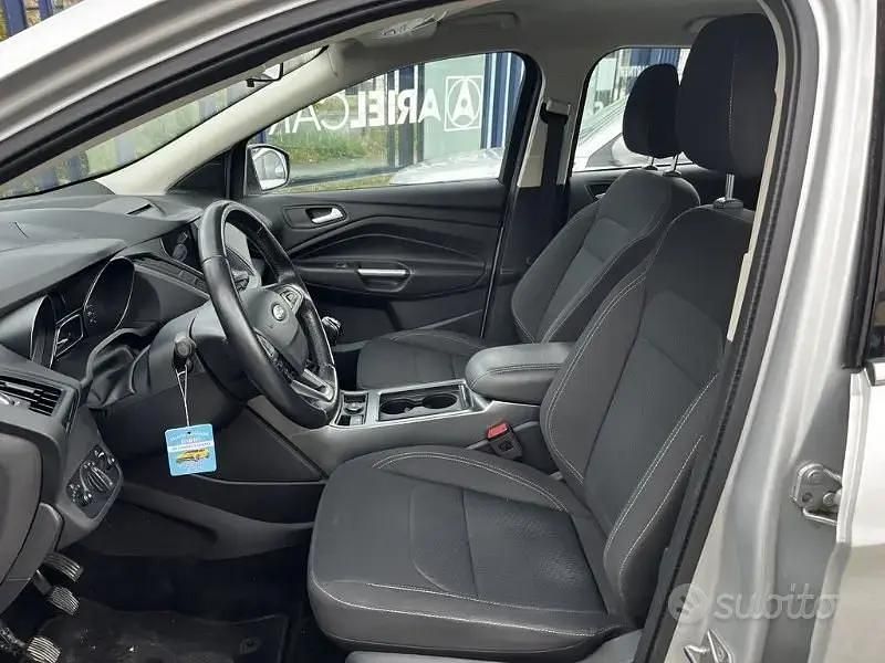 Usata Ford Kuga Business Edition 120 CV (88 kW) 2019 Grigio SUV