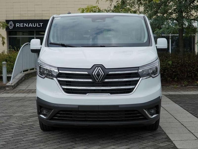 Nuova Renault Trafic Authentique 150 CV (110 kW) 2025 Bianco Monovolume