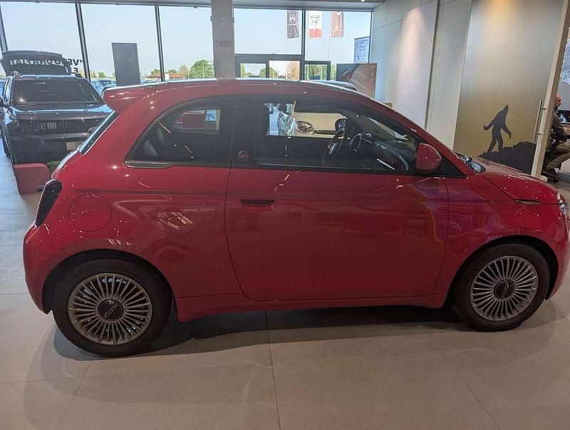 Nuova Fiat 500 65 CV (47 kW) 2026 Rosso Berlina