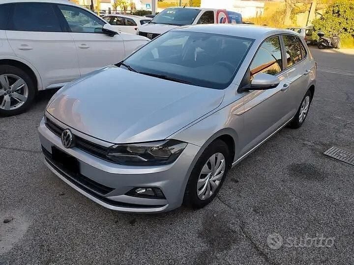 Usata VW Polo Trendline 90 CV (66 kW) 2020 Grigio Utilitaria