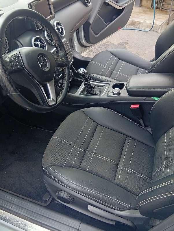 Usata Mercedes A180 109 CV (80 kW) 2012 Berlina