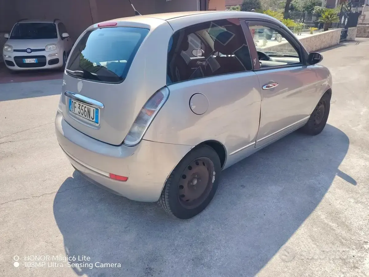 Usata Lancia Ypsilon 60 CV (44 kW) 2007 Utilitaria