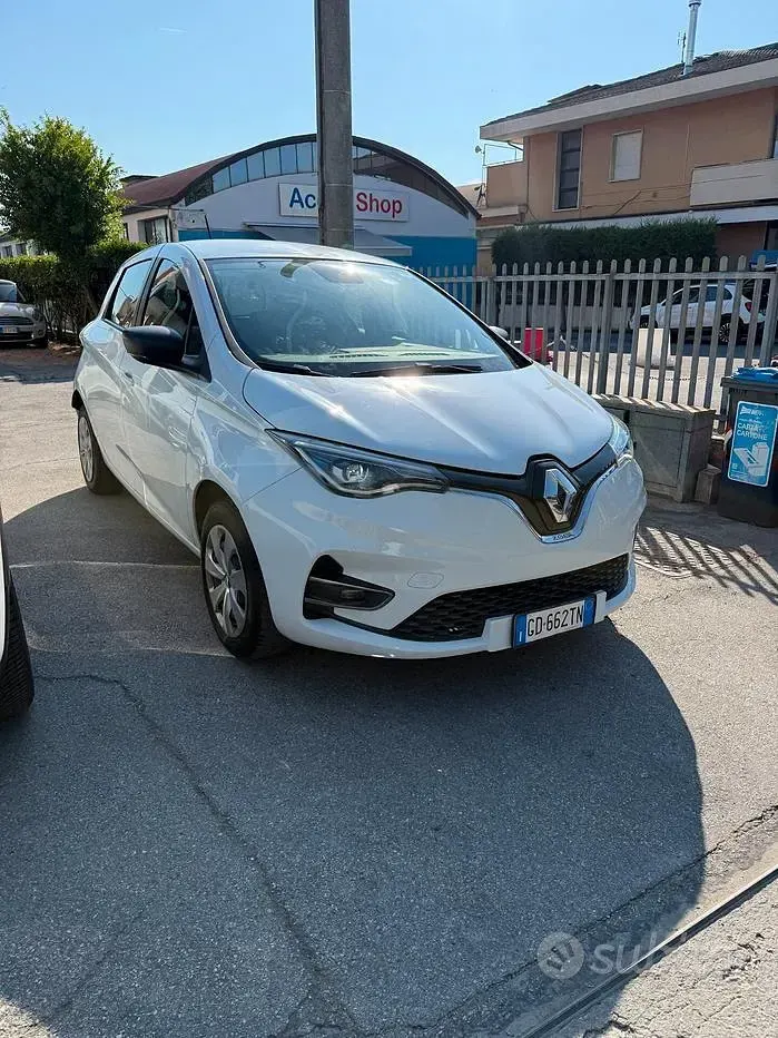 Usata Renault Zoe Life 50 kW (69 CV) 2020 Bianco Utilitaria