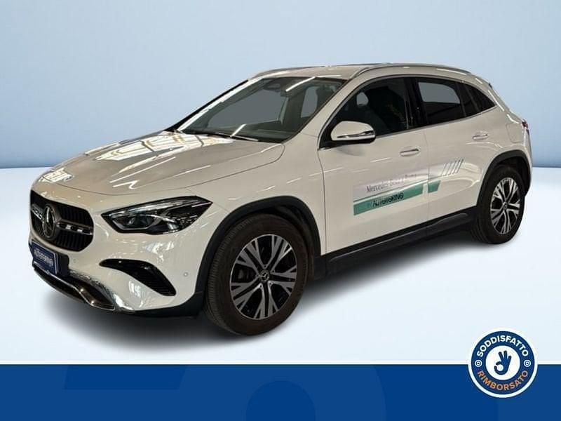 Bianco Usata 2025 Mercedes GLA200 Advanced SUV | 44.600 € (Buon prezzo) - Immagine 1/3