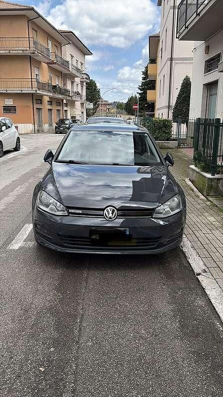 Usata VW Golf VII 110 CV (80 kW) 2016 Berlina