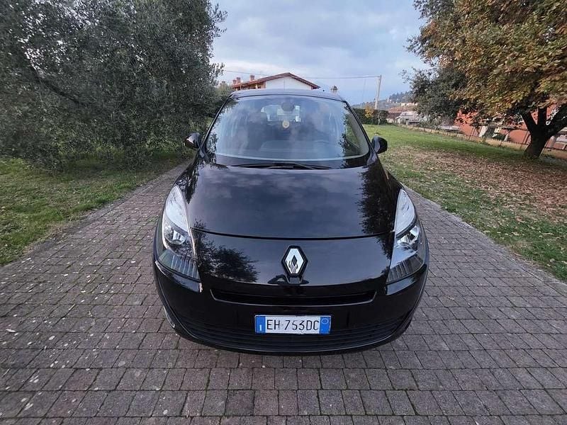 Usata Renault Scénic III Dynamique 110 CV (80 kW) 2011 Nero Monovolume
