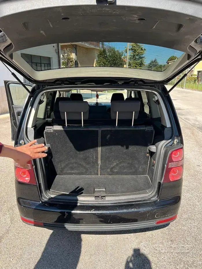 Usata VW Touran 105 CV (77 kW) 2008 Monovolume