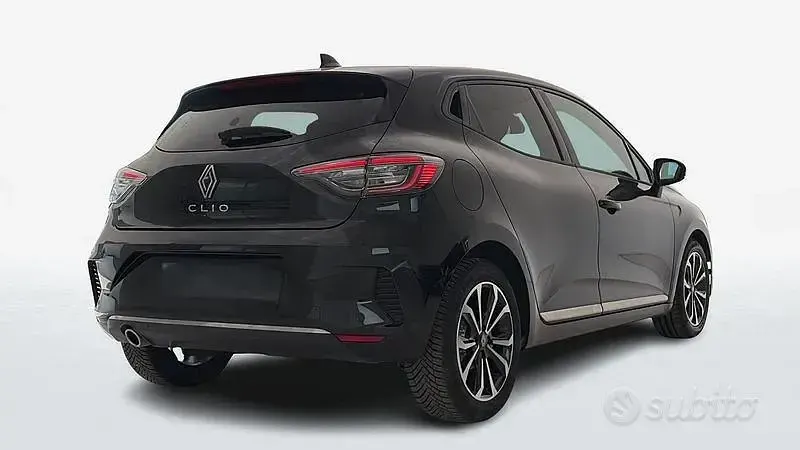 Usata Renault Clio V Techno 91 CV (66 kW) 2025 Nero Berlina