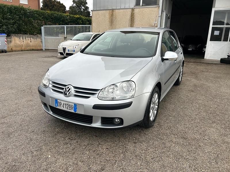 Usata VW Golf VI 102 CV (75 kW) 2008 Argento Utilitaria