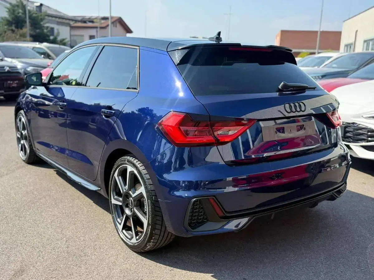Usata Audi A1 Sportback S-Line 116 CV (85 kW) 2025 Blu/azzurro Utilitaria