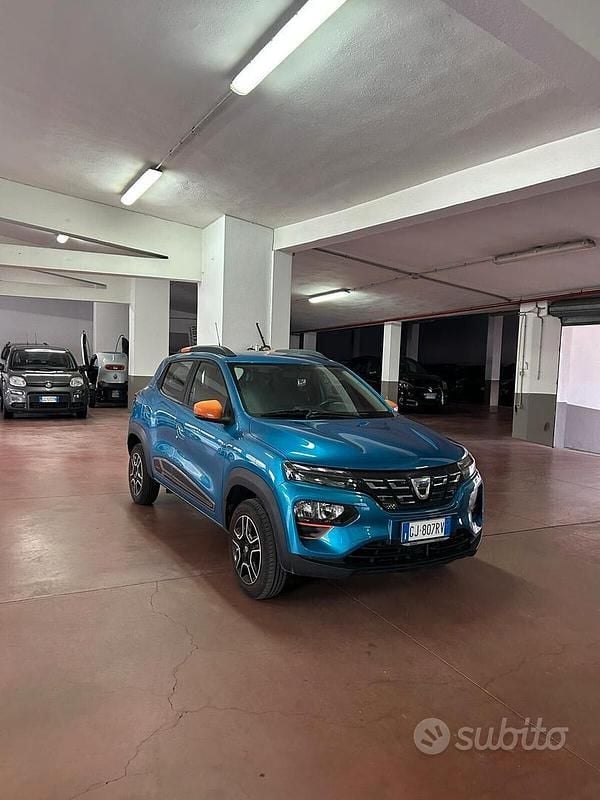 Usata Dacia Spring Comfort Plus 33 kW (45 CV) 2022 Blu Utilitaria