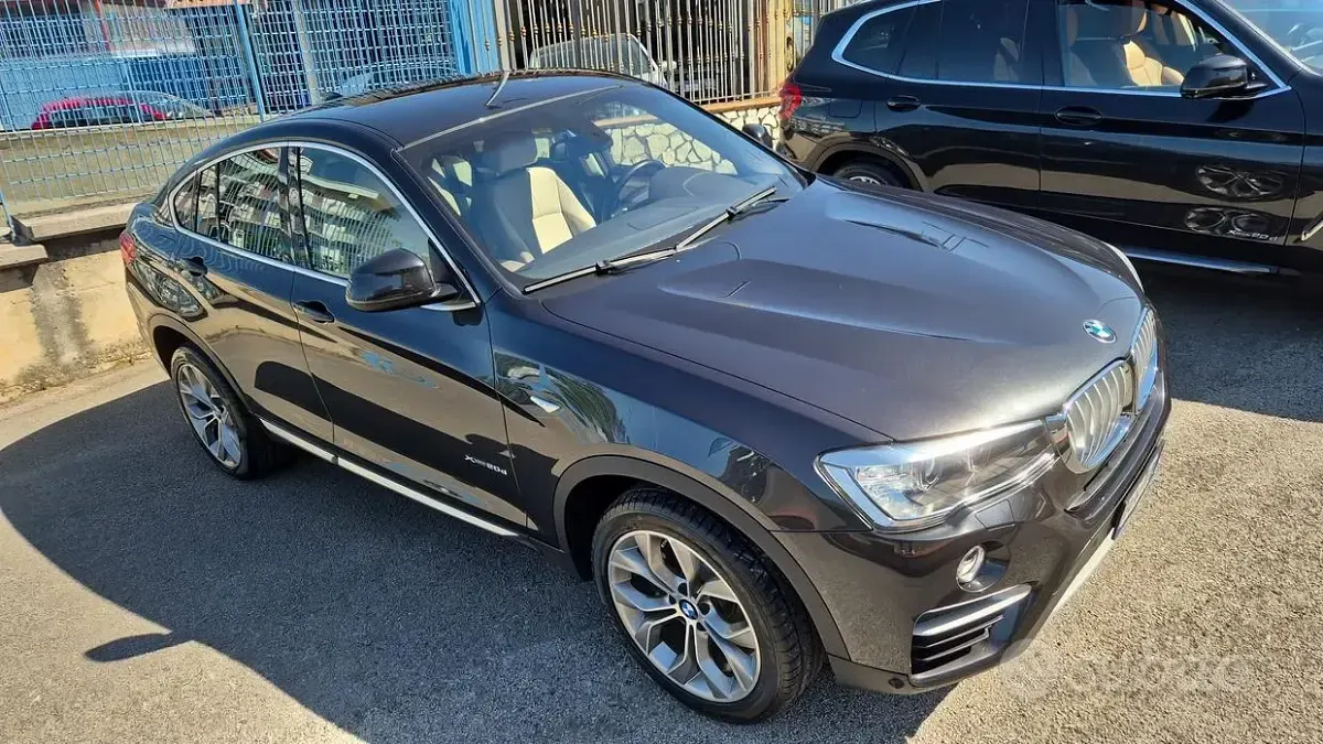 Usata BMW X4 Comfort Edition 190 CV (139 kW) 2016 Grigio SUV