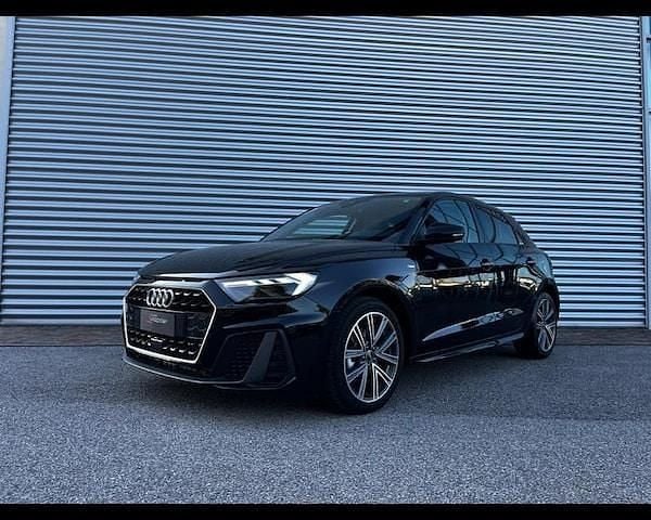 Nuova Audi A1 S-Line 116 CV (85 kW) 2026 Nero mythos metallizzato SUV