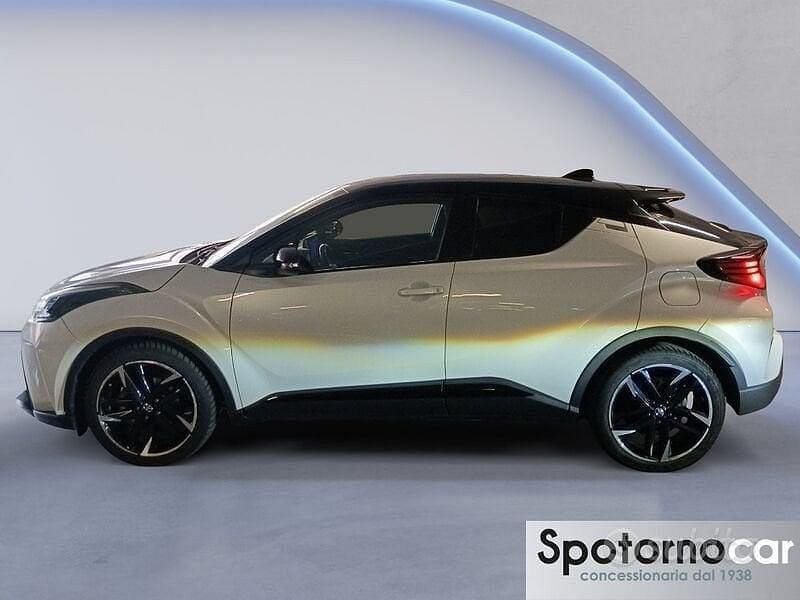Usata Toyota C-HR Sport 122 CV (89 kW) 2022 Bianco SUV