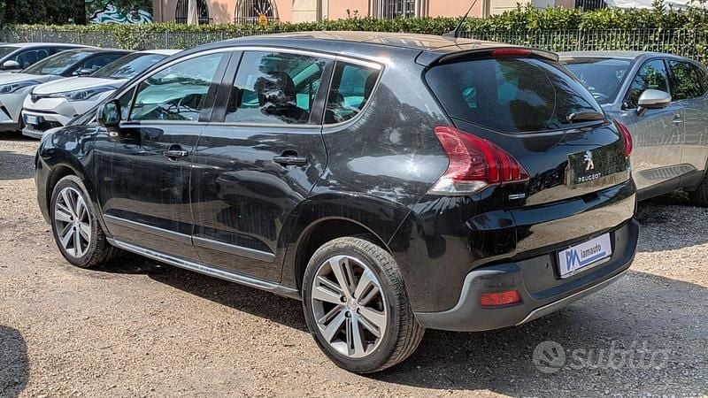 Usata Peugeot 3008 Allure 120 CV (88 kW) 2016 Nero SUV