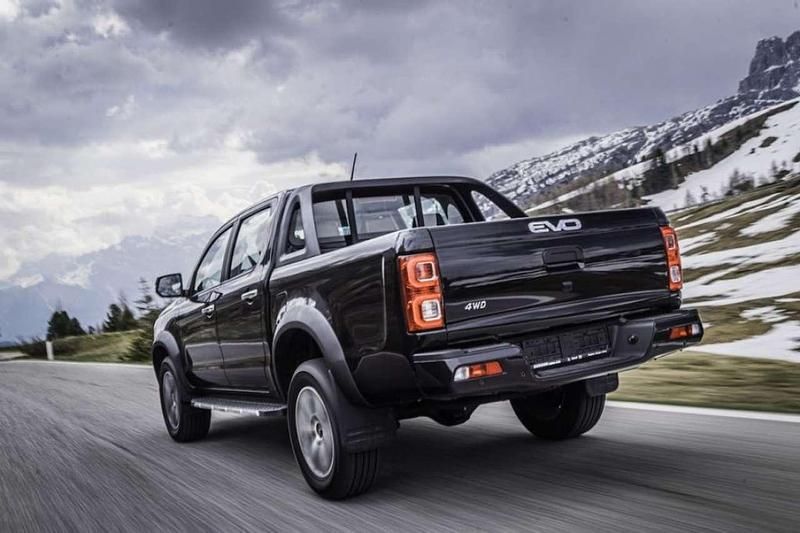 Nuova EVO Cross 4 136 CV (100 kW) 2026 Blu Pick-up